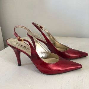 Laura Ferri Red heels